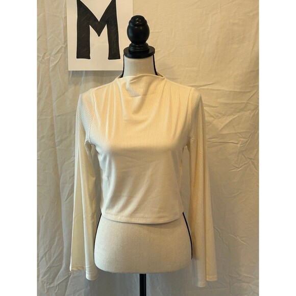 Band of the Free | Cream Ivory Ribbed Open Back Long Sleeve Tie Crop Top M - Picture 1 of 2